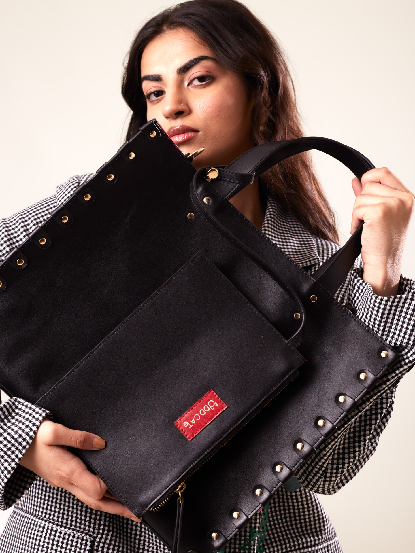Black Globe Trotter Vegan Tote
